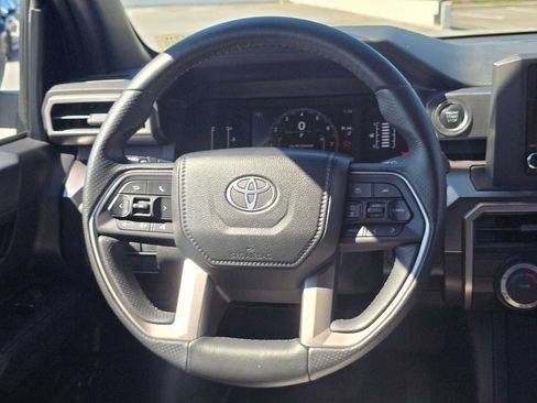 Certified 2025 Toyota 4Runner SR5 AWD/4WD image 19