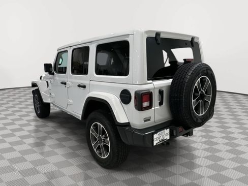Used 2023 Jeep Wrangler Unlimited Sahara w/ Cold Weather Group AWD/4WD image 3