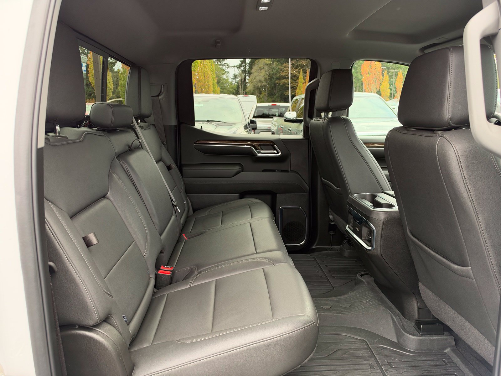 Used 2024 GMC Sierra 1500 Elevation w/ Elevation Premium Package AWD/4WD image 19