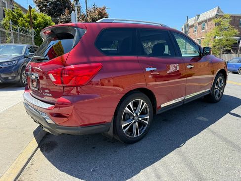 Used 2017 Nissan Pathfinder Platinum w/ Cargo Package AWD/4WD image 4