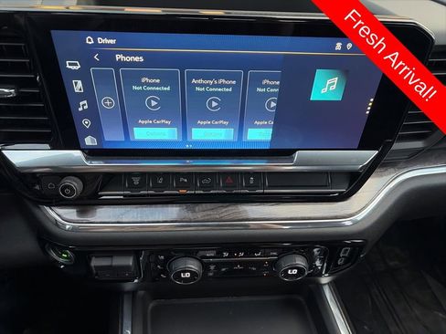 Used 2024 Chevrolet Silverado 3500 LTZ w/ LTZ Convenience Package image 6