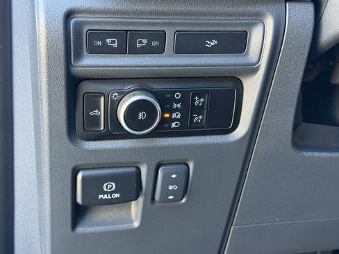 Used 2023 Ford F150 Lariat AWD/4WD image 29