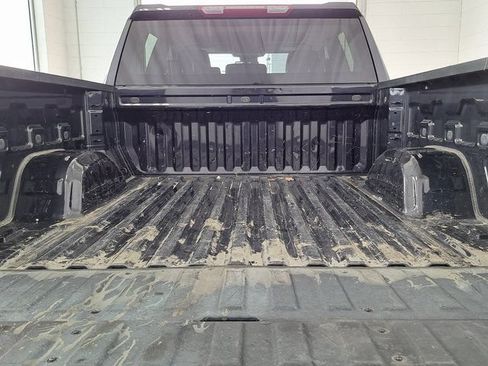 Used 2025 GMC Sierra 1500 SLT RWD image 30