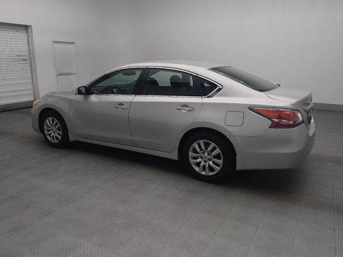 Used 2015 Nissan Altima 2.5 S w/ Power Driver Seat Package FWD image 3