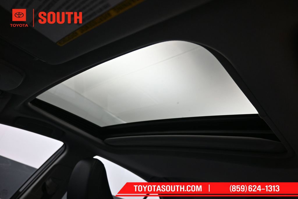 Used 2023 Toyota Camry SE w/ Convenience Package FWD image 23