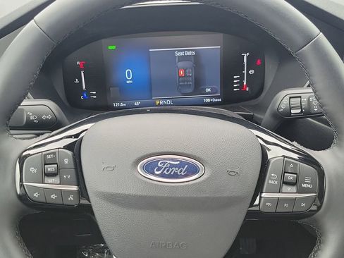 Used 2024 Ford Escape SE image 10