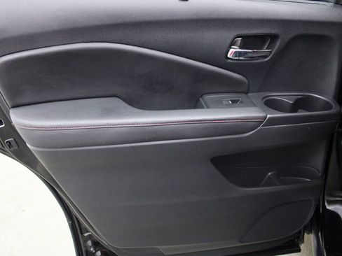 Used 2022 Honda Pilot Black Edition image 21