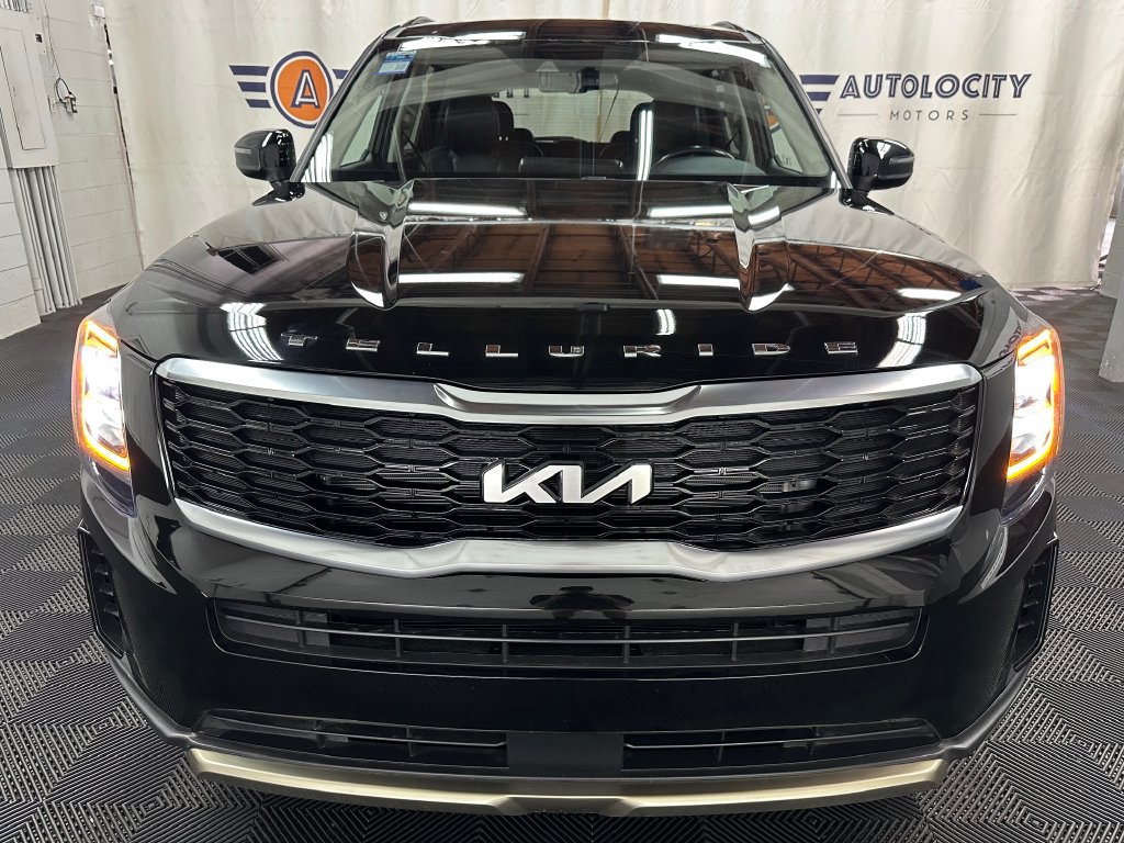 Used 2022 Kia Telluride EX w/ EX Premium Package AWD/4WD image 3