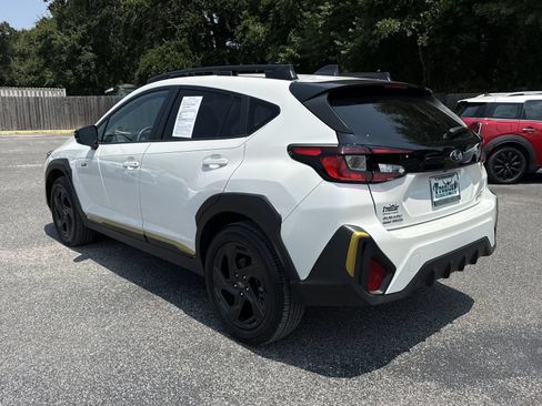Used 2025 Subaru Crosstrek 2.5i Sport AWD/4WD image 3