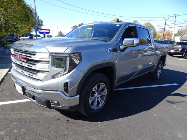 Certified 2023 GMC Sierra 1500 SLE w/ X31 Off-Road Package AWD/4WD image 17