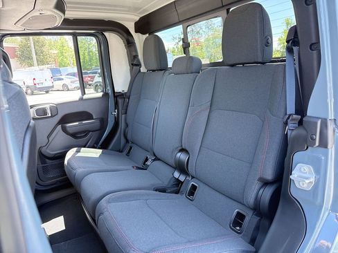 New 2026 Jeep Gladiator Rubicon AWD/4WD image 21