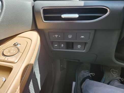Used 2023 Hyundai Sonata Limited FWD image 17