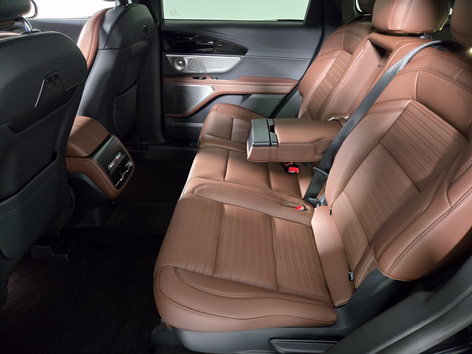 New 2026 Lincoln Nautilus Reserve AWD/4WD image 14