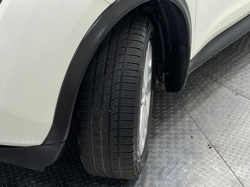 Used 2011 Nissan Juke SL AWD/4WD image 36
