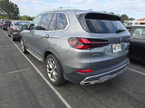 Used 2024 BMW X5 xDrive40i AWD/4WD image 4