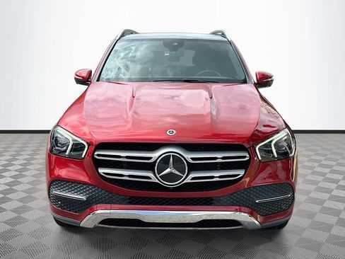 Used 2022 Mercedes-Benz GLE 450 4MATIC w/ Premium Package image 2
