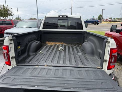Certified 2019 RAM 2500 Laramie AWD/4WD image 6
