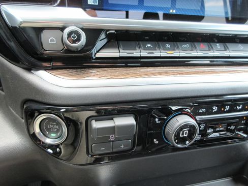 New 2026 Chevrolet Silverado 1500 LT Trail Boss w/ Convenience Package II AWD/4WD image 31