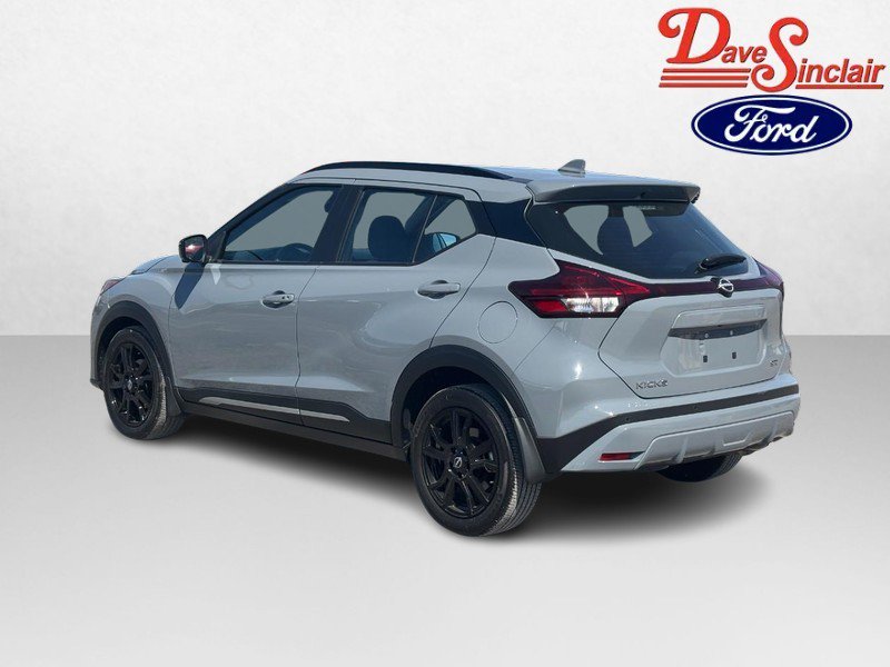 Used 2024 Nissan Kicks SR FWD image 9