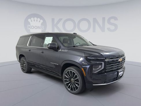 New 2026 Chevrolet Suburban High Country w/ LPO, Get Active Package AWD/4WD image 10