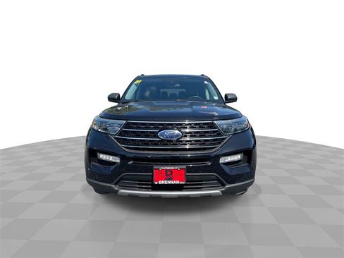Used 2021 Ford Explorer XLT w/ Equipment Group 202A image 3