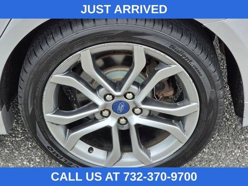 Used 2017 Ford Fusion SE w/ Equipment Group 201A FWD image 15