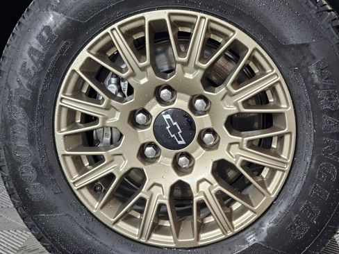 Used 2023 Chevrolet Colorado W/T w/ WT Convenience Package II image 8