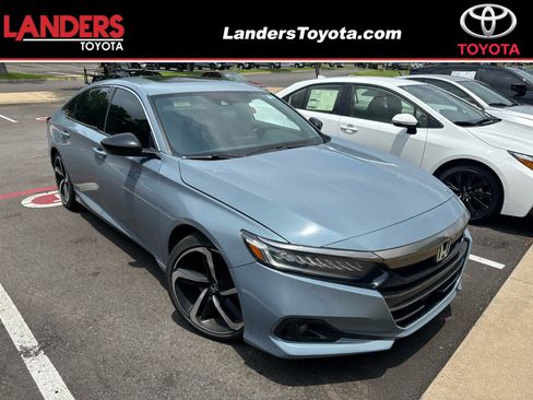 Used 2022 Honda Accord Sport image 1