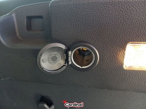 Used 2019 Ford Escape Titanium image 12