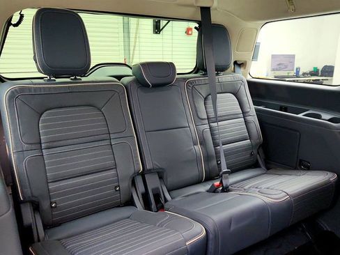 Used 2023 Lincoln Navigator Black Label image 23