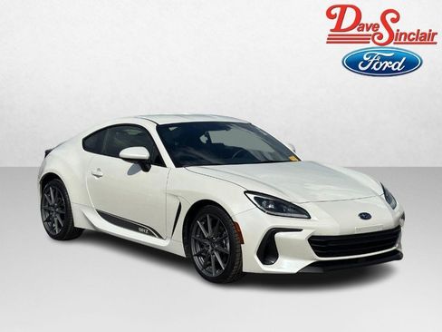 Used 2024 Subaru BRZ Limited RWD image 4
