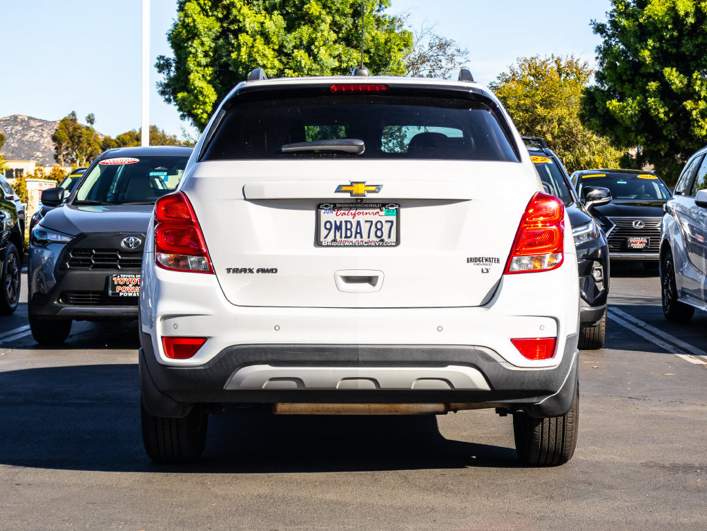 Used 2018 Chevrolet Trax LT w/ Sun & Sound Package AWD/4WD image 6