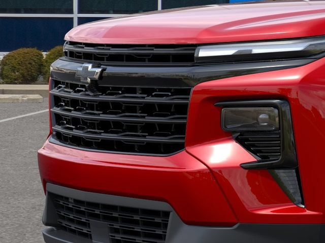 New 2027 Chevrolet Traverse LT w/ Midnight/Sport Edition FWD image 13