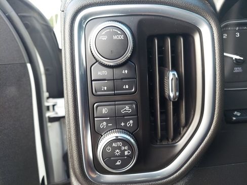 Used 2021 GMC Sierra 1500 AT4 w/ AT4 Premium Package AWD/4WD image 29