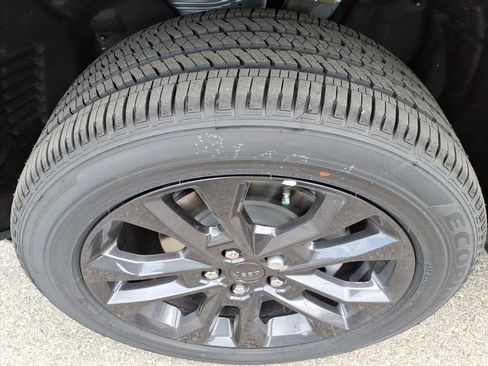 New 2026 Jeep Grand Cherokee Limited AWD/4WD image 10