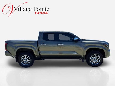 Certified 2024 Toyota Tacoma Limited w/ Limited Package (LT) AWD/4WD image 8