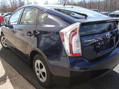 Used 2013 Toyota Prius Four image 7
