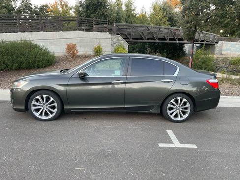 Used 2014 Honda Accord Sport image 30