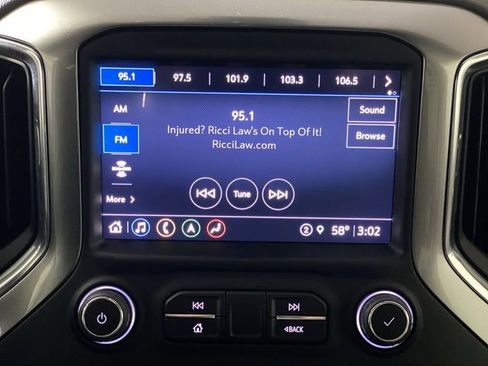 Used 2022 Chevrolet Silverado 2500 LTZ w/ LTZ Premium Package image 18