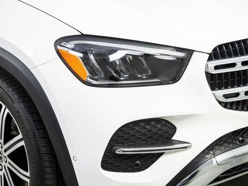 Used 2025 Mercedes-Benz GLE 450e 4MATIC image 36