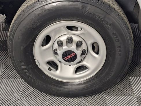 Used 2024 GMC Savana 2500 w/ Driver Convenience Package image 8