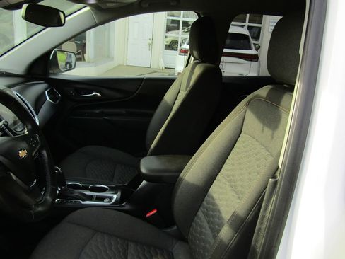 Used 2019 Chevrolet Equinox LT AWD/4WD image 17