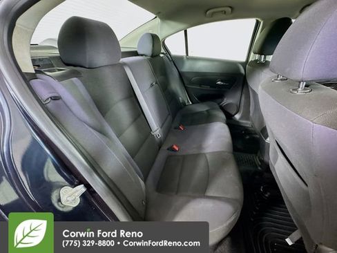 Used 2014 Chevrolet Cruze LT image 23