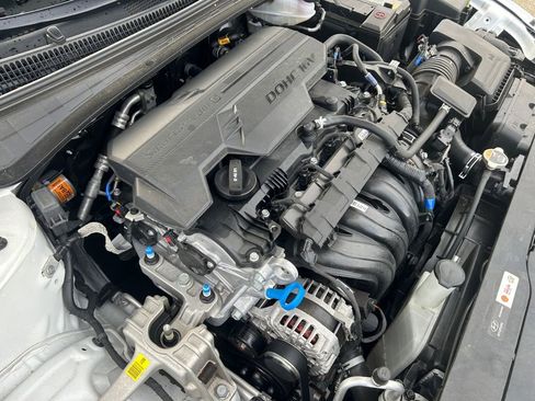 Certified 2025 Hyundai Elantra SEL w/ Cargo Package image 30