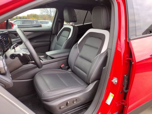 Used 2024 Chevrolet Blazer EV LT image 2