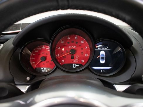 Used 2015 Porsche Boxster GTS image 27