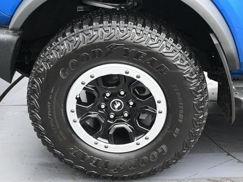 Used 2022 Ford Bronco Outer Banks w/ Sasquatch Package AWD/4WD image 38