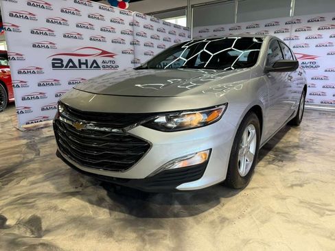 Used 2021 Chevrolet Malibu LS FWD image 3