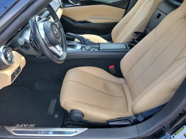Used 2017 MAZDA MX-5 Miata RF Grand Touring w/ Appearance Package RWD image 5