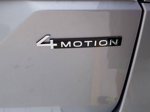 Used 2024 Volkswagen Atlas SEL AWD/4WD image 23